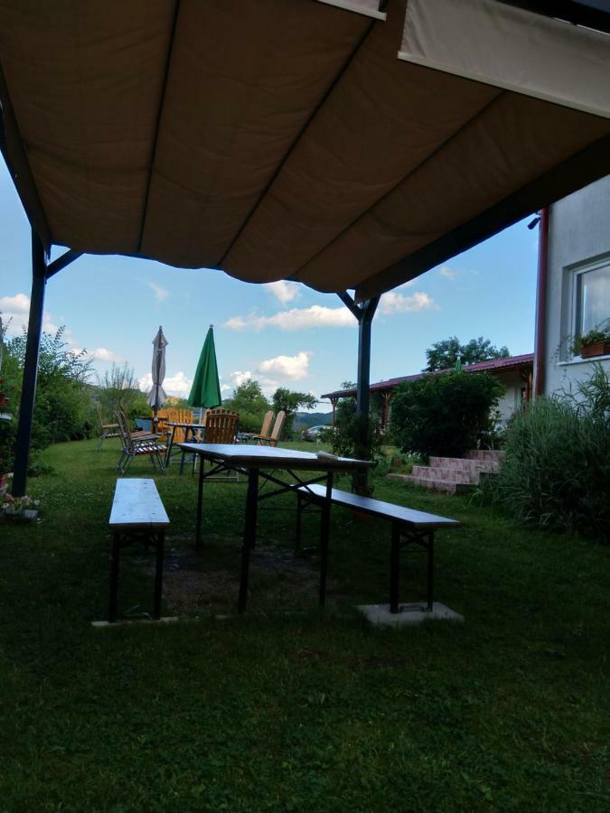 Pensiunea Poezii Alese Valea Draganului Luaran gambar